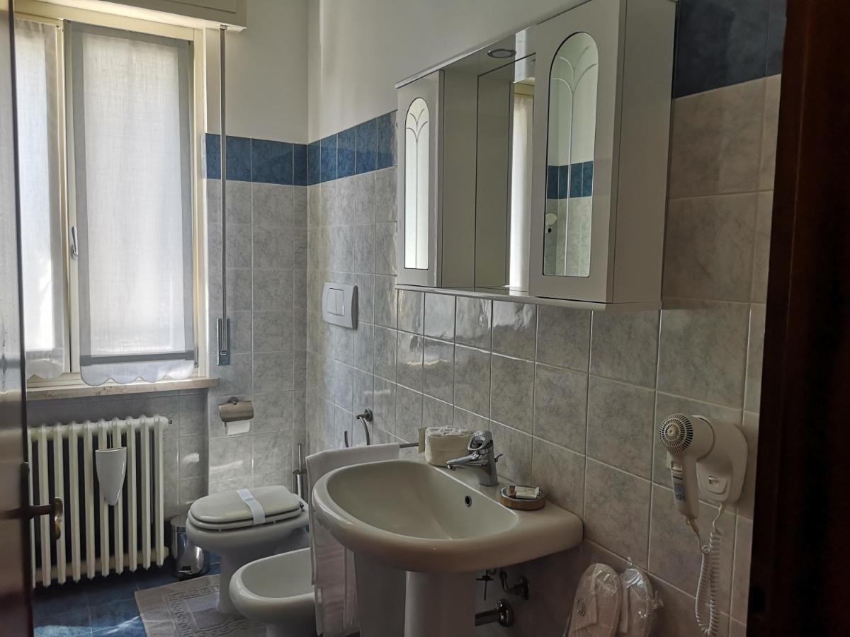 شقة Ai Quattro Ulivi بسكييرا ديل غاردا المظهر الخارجي الصورة
